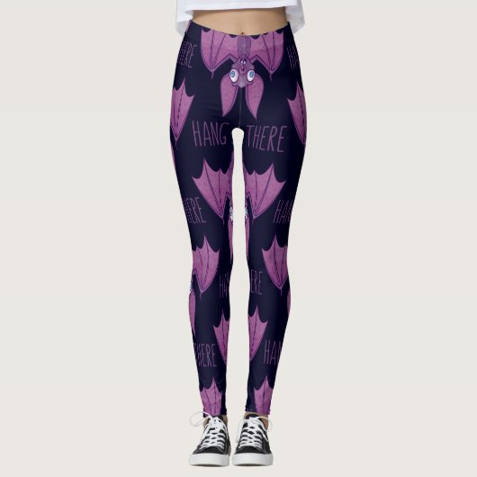 Hang in There Wacky Vampire Bat Leggings (Vorderseite)