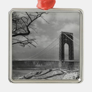 Hängebrückeansicht B&W Ornament Aus Metall