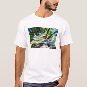 Hängematte am Strand, Fidschi T-Shirt
