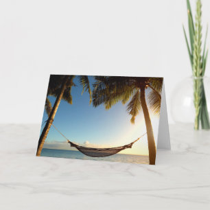 Hängematte zwischen Palmen auf tropischem Strand Karte
