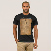 Hängen durch einen Faden auf schwarzem Shirt (Vorne ganz)