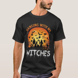 Hängende Hexen Halloween Mond Fledermäuse Kürbisse T-Shirt