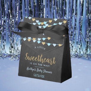 Hängende Liebesherzen Kleine Süße Babyparty Geschenkschachtel