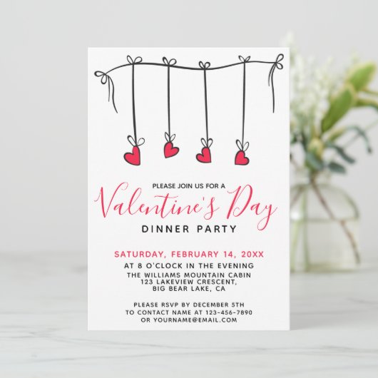 HANGING HEARTS Valentine's Day Dinner Party Einladung (Stehend Vorderseite)