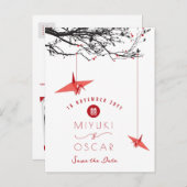 Hanging Origami Red Paper Cranes Zen Save the Date Ankündigungspostkarte (Vorne/Hinten)