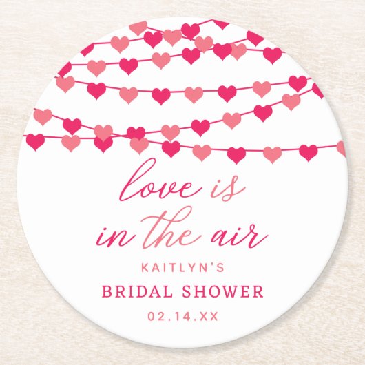 Hanging String Love Hearts Bridal Shower Runder Pappuntersetzer (Vorderseite)