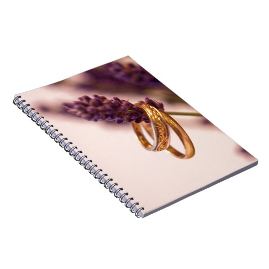 Hanging Wedding Bands Notizblock (Rechte Seite)