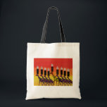 Hannukah Lichter Tragetasche<br><div class="desc">Erhellen Sie herauf die Ferienzeit mit dieser bunten Giraffe Chanukah Menorah Leinwandtasche!  Ihre Silhouette gegen den Sonnenuntergang hebt die Schönheit dieser Tiere in den ursprünglichen Tierentwürfen Magins Kreationen hervor.  Große Geschenkidee für eine der acht verrückten Nächte!!  Glückliches Chanukah!</div>