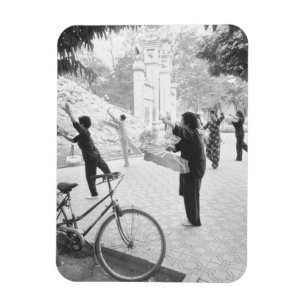 Hanoi Vietnam, Morgengymnastik von Hoan Kiem Magnet
