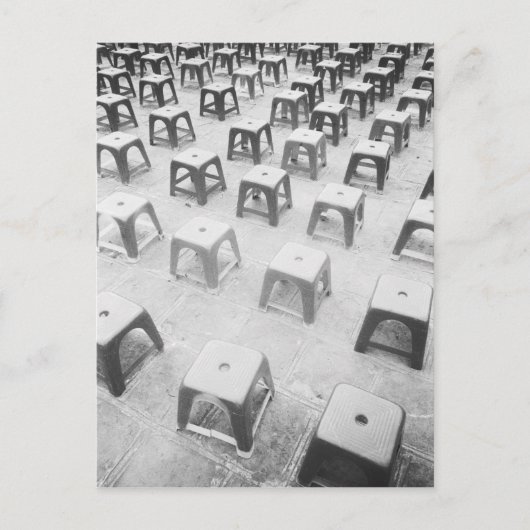 Hanoi Vietnam, Plastikstühle im Tempel der Postkarte (Vorderseite)