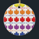 Hanukkah "3D Dreidels" Circle Ornament<br><div class="desc">Hanukkah "3D Dreidels" Circle Ornament. (2 Seiten) Personalisieren Sie beide Seiten, indem Sie den Text auf dem Ornament löschen und durch Ihren eigenen ersetzen. Dann geben Sie Ihre eigenen Schriftart mit der gewünschten Farbe, Größe und Stil ein. Danke, dass ihr angehalten und vorbeigekommen seid! Viel geschätzt! Happy Chanukah/Hanukkah! Halte einmalige...</div>