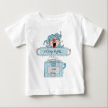 Hanukkah Baby Fine Jersey T - Shirt "Dreidel in Bo<br><div class="desc">Hanukkah Baby Fine Jersey T - Shirt, Blue/Silver "Dreidel in the Box". Persönlich gestalten, indem Sie "8 verrückte Nächte... mit Robby" und wählen Sie Ihren bevorzugten Schriftart Stil, Farbe, Größe und Wortlaut. (Dieses Design kann auf verschiedenen Kleidungsgrößen, Farben und Stilen bedruckt werden. Die Preise können je nach Auswahl variieren.) Dieses...</div>