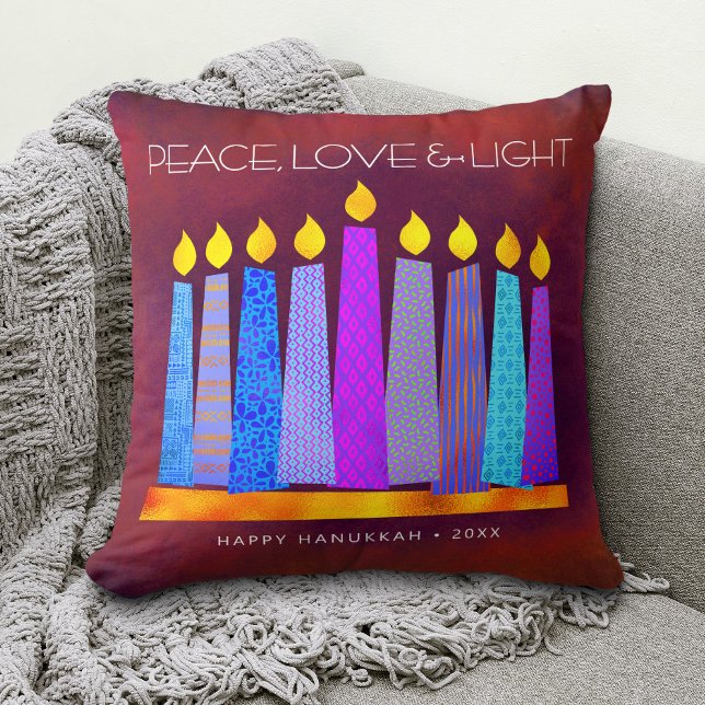 Hanukkah Bold Blue Candles auf Red Peace Liebe Lig Kissen (Von Creator hochgeladen)