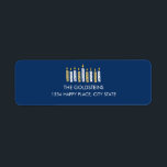 Hanukkah Candles Blauer Urlaub<br><div class="desc">Persönlich gestalten Sie Ihre Urlaubssendungen mit diesem lustigen hanukkah-Kerzen-Rücksenderetikett und finden Sie weitere Koordinationsgegenstände in unserer Sammlung "Happy Hanukkah Candles".</div>