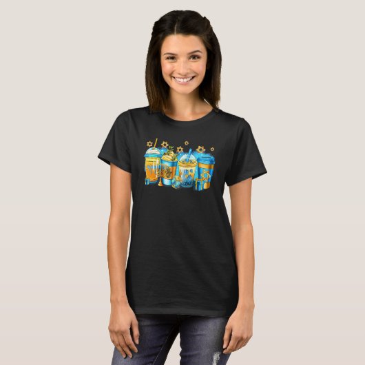 Hanukkah Coffee Cups Jewish Latte Dreidel Menorah T-Shirt (Vorne ganz)