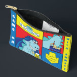 Hanukkah Dino Latker Eat Dreidel Game Accessoire Zubehörtasche<br><div class="desc">Hanukka mit Dino das Latke Eater, Dreidel Game Pouch. Alle Designelemente können bearbeitet werden. Ändern Sie bearbeitbaren Text mit Stil, Farbe und Größe Ihres bevorzugten Schriftartes. Füllen Sie den Beutel mit dreidimensionalen und spielen Sie Leckereien. Spiel an!! Happy Hanukka! Beutel Typ: Druck schneiden Nähen Kleines Zubehör Pouch Unsere Beutel sind...</div>