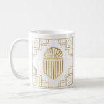 Hanukkah dort geschah ein großes Wunder Kaffeetasse<br><div class="desc">Eine goldene, Art Deco Hanukkah Tasse "Ein großes Wunder passiert dort" Personalisieren, indem Sie Text überall auf der Tasse. Verwenden Sie Ihren bevorzugten Schriftart Stil, Größe, Farbe. Alle Designelemente können bearbeitet werden. Schaffen Sie ein einfaches Geschenk, indem Sie der Tasse ein paar Goodies hinzufügen, sie mit Zellophan umwickeln und mit...</div>