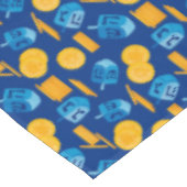 Hanukkah Dreidel Game Gelt Dark Blue Tischdecke (Schrägansicht)