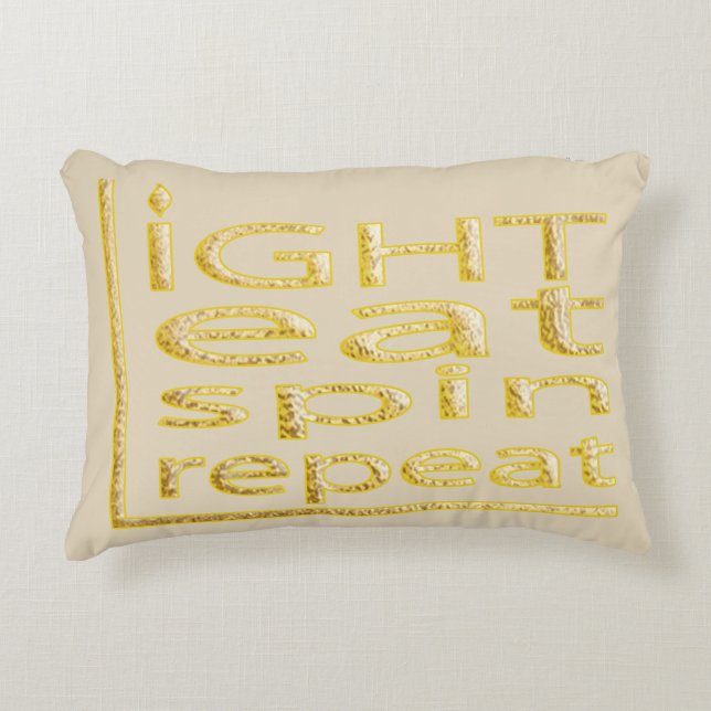 Hanukkah Gold/Cream Pillow "Light Eat Spin Repeat" Zierkissen (Vorderseite)