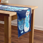 Hanukkah Judenschneemann und Blue Menorah Holiday Großer Tischläufer (Beispiel)