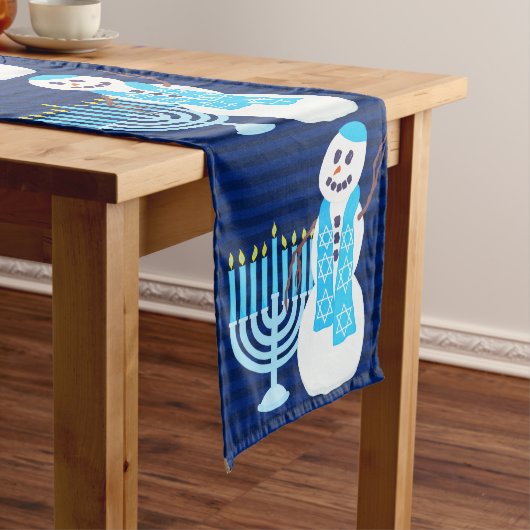 Hanukkah Judenschneemann und Blue Menorah Holiday Großer Tischläufer (Beispiel)
