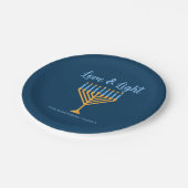 Hanukkah Liebe & Light Custom Menorah Blue Party Pappteller (Schrägansicht)