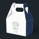 Hanukkah Liebe & Light Floral Menorah Geschenkschachtel<br><div class="desc">Hanukkah Liebe & Light Floral Menorah Gefallen Box. Personalisieren Sie den benutzerdefinierten Text oben. Weitere Koordinationsgegenstände finden Sie in unserer Kollektion "Floral Hanukkah Menorah und Dreidel".</div>