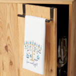 Hanukkah Liebe & Light Floral Menorah Geschirrtuch<br><div class="desc">Hanukkah Liebe & Light Floral Menorah Küchentuch. Personalisieren Sie den benutzerdefinierten Text oben. Weitere Koordinationsgegenstände finden Sie in unserer Kollektion "Floral Hanukkah Menorah und Dreidel".</div>