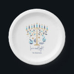 Hanukkah Liebe & Light Floral Menorah Pappteller<br><div class="desc">Hanukkah Liebe & Light Floral Menorah Teller. Personalisieren Sie den benutzerdefinierten Text oben. Weitere Koordinationsgegenstände finden Sie in unserer Kollektion "Floral Hanukkah Menorah und Dreidel".</div>