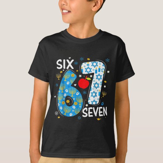 Hanukkah Menorah Dreidel 67 Festive Chanukah Six S T-Shirt (Vorderseite)