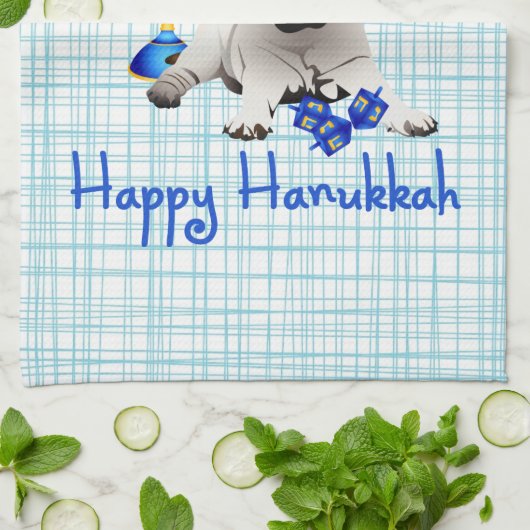 Hanukkah Mops mit Menorah und Dreidels Geschirrtuch (Gefaltet)