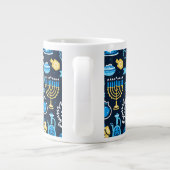 Hanukkah Symbole Blaues Muster Jumbo-Tasse (Rückseite)