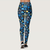 Hanukkah Symbole Blaues Muster Leggings (Rückseite)