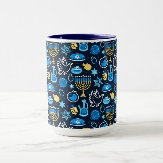 Hanukkah Symbole Blaues Muster Tasse (Zentrum)