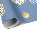 Hanukkah Wrapping Paper Black/Gold Fun personalisi Geschenkpapier<br><div class="desc">Hanukkah "Schwarz und Gold Hübsch" Hoffnung Sie wie meine neueste "Schwarz und Gold Hübsch" Geschenkpackung mit dreidel und Sternen gestreut um Ihre Geschenke hübsch:) Wählen Sie aus 4 Stilen und 5 Größen von Packpapier. Ändern Sie die Hintergrundfarbe und personalisieren Sie mehr, indem Sie den Text ändern. Verwenden Sie Ihren bevorzugten...</div>