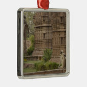 Hanuman-Langurs oder schwarz, gemein oder grau Silbernes Ornament (Rechts)