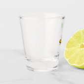 Happ-bee Geburtstag. Geburtstagsgeschenk Schnapsglas (Links)