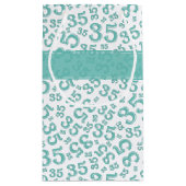 Happy 35. Geburtstag Zahlenmuster Aquamarin/weiß Kleine Geschenktüte (Rückseite)