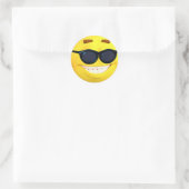 Happy 3D-Effekt Emoji mit Sonnenbrille Runder Aufkleber (Tasche)