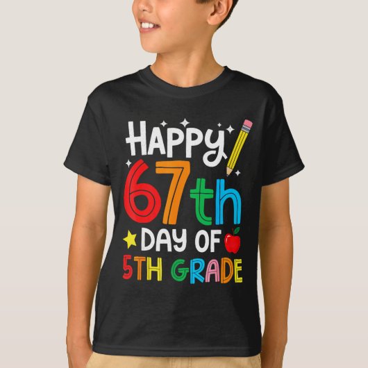 Happy 67th Day Of 5th Grade Teacher Student Six Se T-Shirt (Vorderseite)