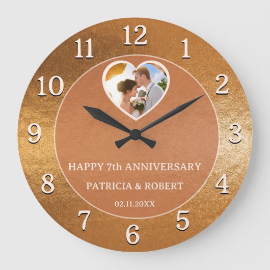 Happy 7th Wedding Anniversary Heart Foto Copper Große Wanduhr (Vorderseite)