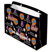 Happy 8. Geburtstag Geschenktasche #8 Black Große Geschenktüte (Rückseite Schrägansicht)