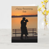Happy Anniversary Babe, Couple Kissing Sunset Karte (Gelbe Blume)
