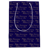 Happy Anniversary Script with Name Blue Gold Mittlere Geschenktüte (Vorderseite)