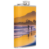 Happy Beach Dancer bei Sunset Flachmann (Rechts)