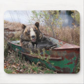 Happy Bear in einem rauschigen Rowboat Mousepad (Vorne)