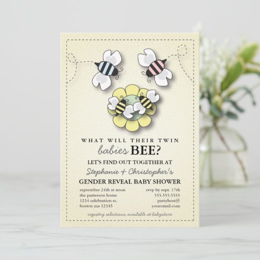 Happy Bee Family Twins Gender Reveal Baby Dusche Einladung (Stehend Vorderseite)