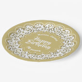 Happy Birthday 70. Gold/White Number Pattern Pappteller (Schrägansicht)