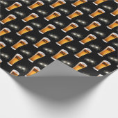 Happy Birthday Beer mit Sparklern Geschenkpapier (Ecke)