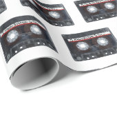 Happy Birthday Cassette Tape Geschenkpapier (Rolleneckpunkt)
